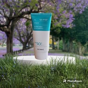 SCINIC - Enjoy Super Mild Sun Essence